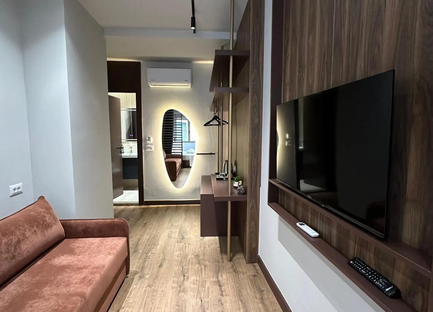 Sols Center Rooms Tirana