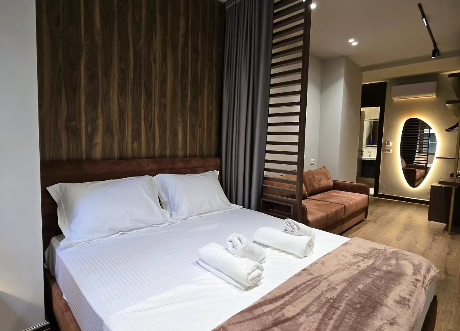 Sols Center Rooms Tirana