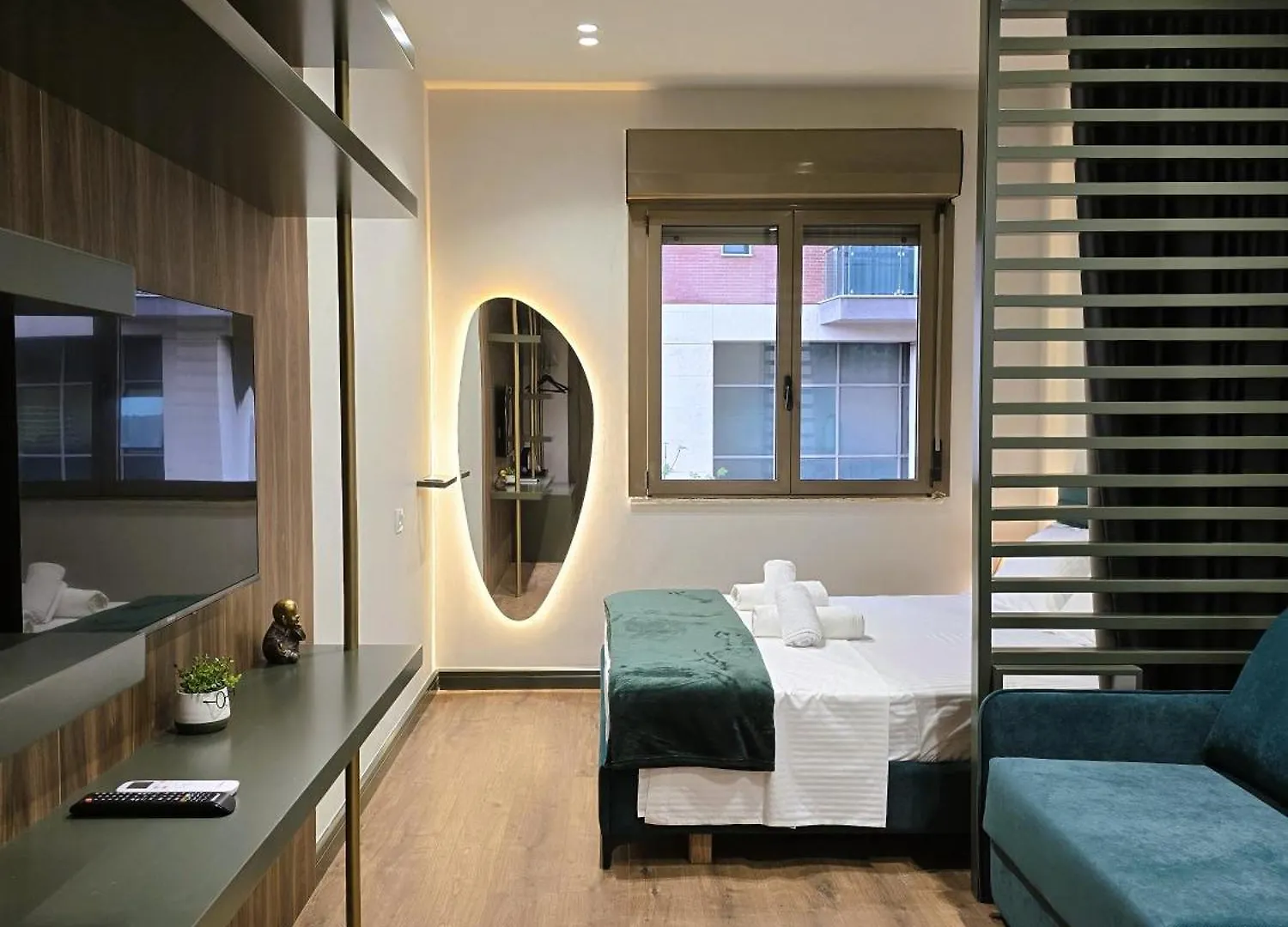 Sols Center Rooms Tirana 0*,  Albania